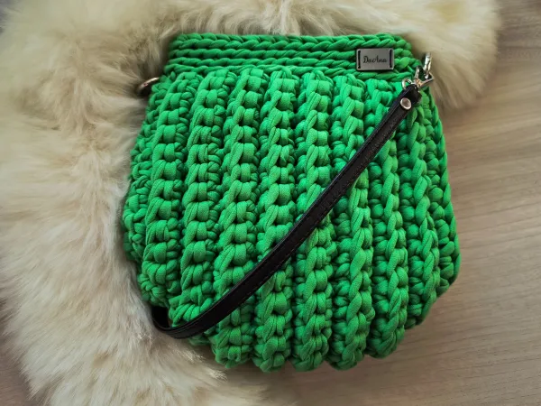 Crossbody háčkovaná kabelka Green Apple