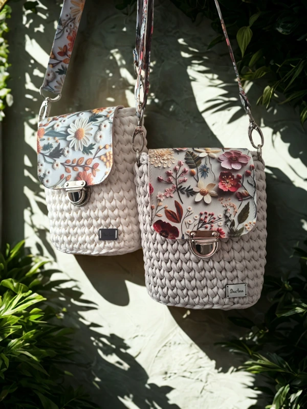 Háčkovaná mini kabelka Flowers 2